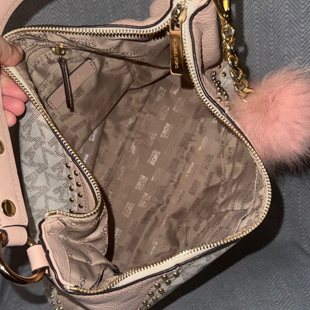 Michael Kors Beige and Pink Shoulder Bag - Picture 6 of 10